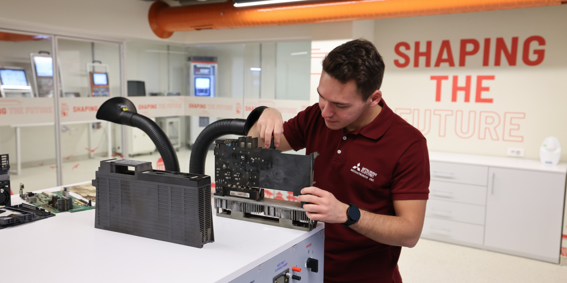 Mitsubishi Electric Türkiye fabrika otomasyon sistemleri ve CNC teknolojileri