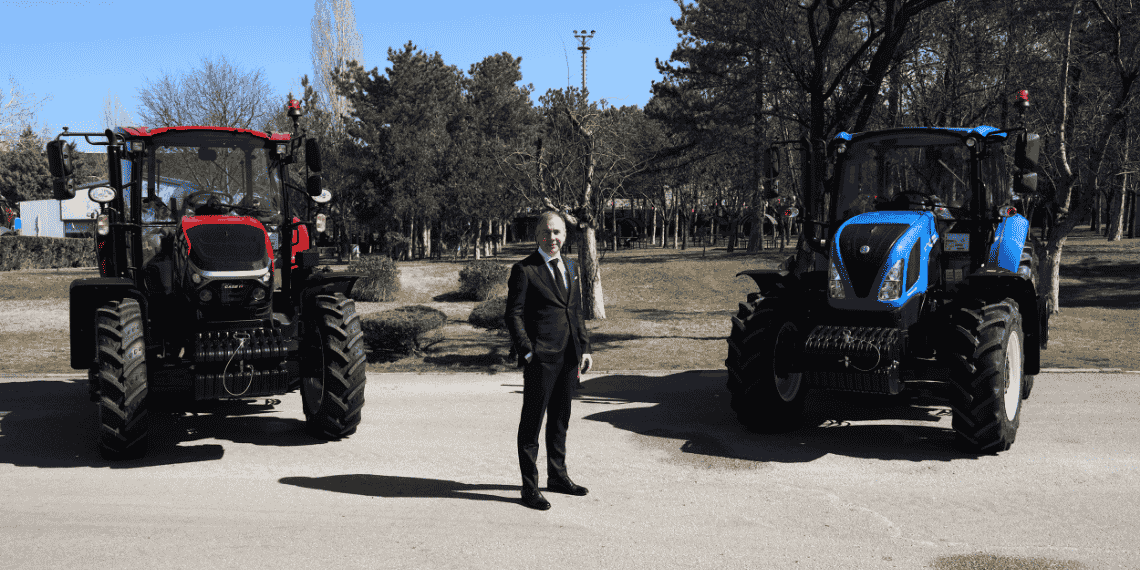 TürkTraktör TrakBot, Tarlam Cepte, akıllı sulama ve dijital tarım çözümleriyle Bursa Tarım Fuarı’nda