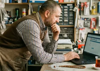 e-fatura zorunluluğu 2025 esnaf ve kobiler için ciro limitleri