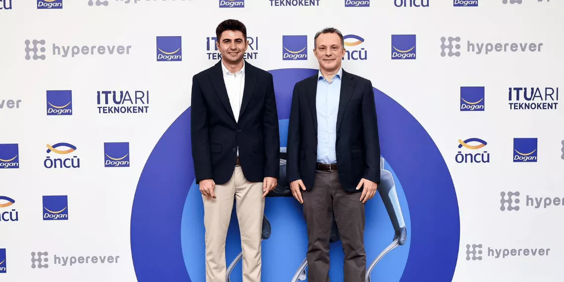 İTÜ ARI Teknokentli girişim Hyperever, yapay zekâ destekli robot köpek Proteo için Öncü GSYO’dan 2,2 milyon dolar yatırım aldı