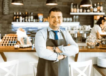 Restoran sektöründe NarPOS’un geliştirdiği restoran otomasyon sistemi, manuel fatura girişini ortadan kaldırarak KOBİ’lere dijital dönüşüm avantajı sağlıyor.