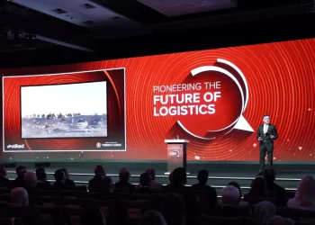 Türkiye Logistics Summit 2025, UTİKAD ve Turkish Cargo iş birliğiyle İstanbul’da düzenlendi; lojistik sektörü 200 milyar dolar hedefini masaya yatırdı.