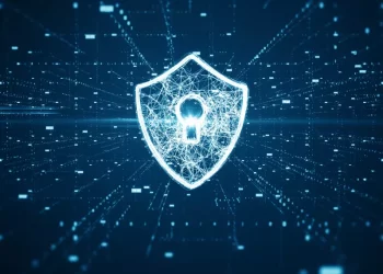 Dijital güven krizinin çözümü veri kontrolü ve veri egemenliğinden geçiyor. DT Cloud yerli bulut mimarisiyle bu dönüşümü destekliyor.