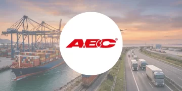 ABC Lojistik'e ait kırmızı beyaz tır filosu ve intermodal taşımacılık terminali.