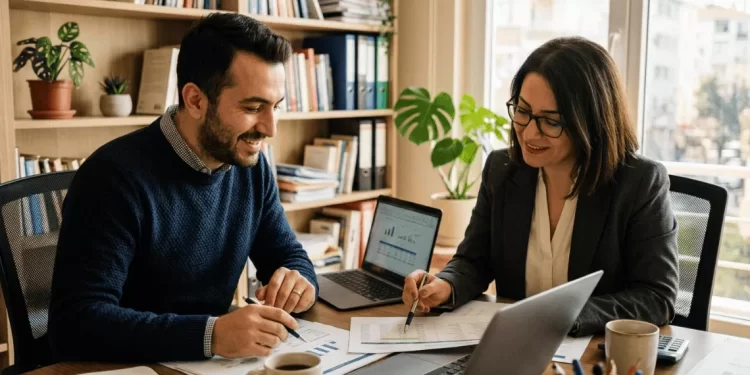 KOBİ ve mali müşavir 2026 muhasebe ücreti görüşmesi — aylık muhasebeci ücretleri TÜRMOB tarifesi şirket türüne göre fiyatlar rehberi